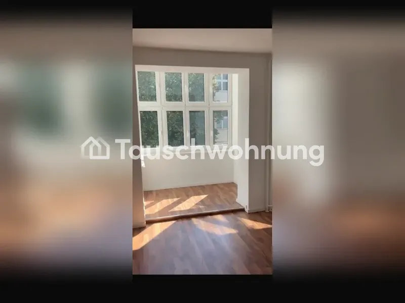 Tauschwohnung: Günstige 2 Zimmer Whg. gegen DG mit Balkon — photo 1